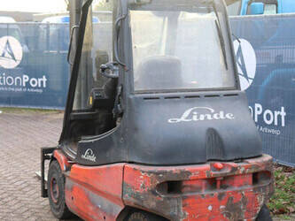 2008-linde-e30-02-1414262-45358670