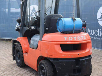 2000-toyota-42-7fgf25-1414264-45358732