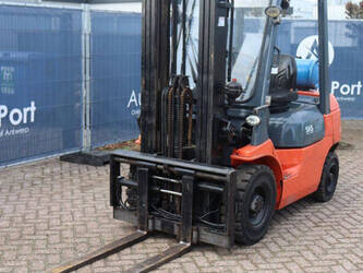 2000-toyota-42-7fgf25-1414264-45358737