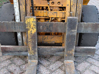 komatsu-fd20h-1211-1414265-45358776