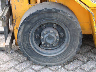 komatsu-fd20h-1211-1414265-45358779