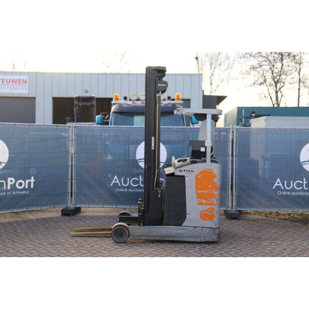 2015 Still FM-X17-45358837