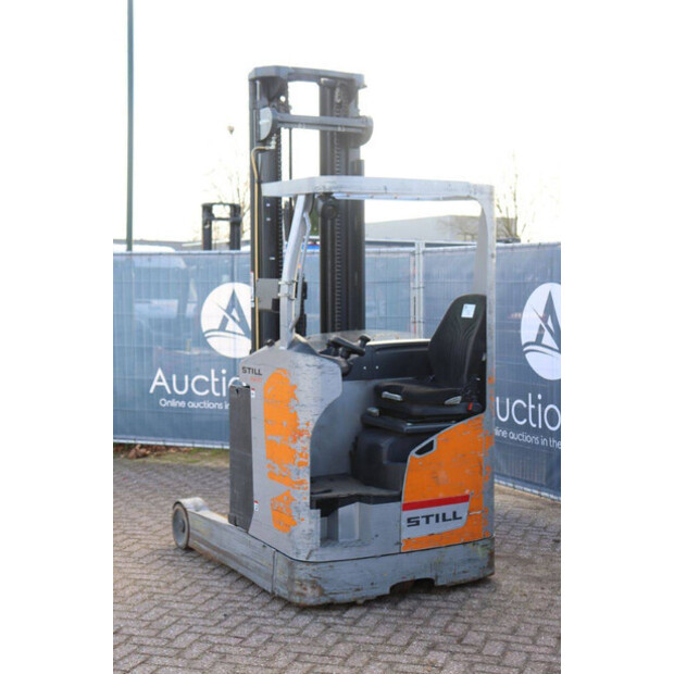 2015 Still FM-X17-45358839