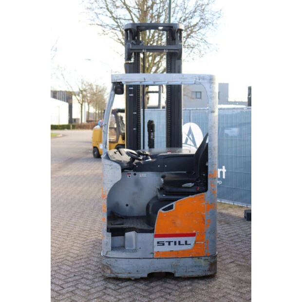 2015 Still FM-X17-45358840