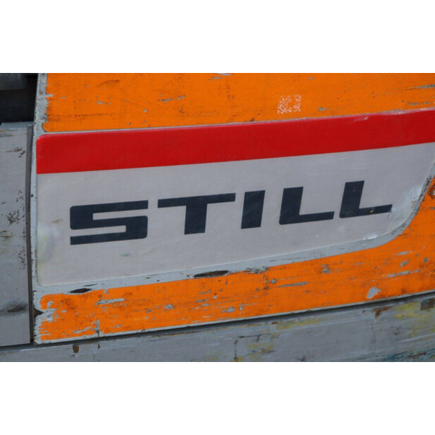 2015 Still FM-X17-45358851