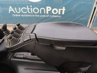 2015-linde-e50hl-01-600-1414271-45358988