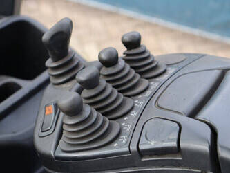 2015-linde-e50hl-01-600-1414271-45358989