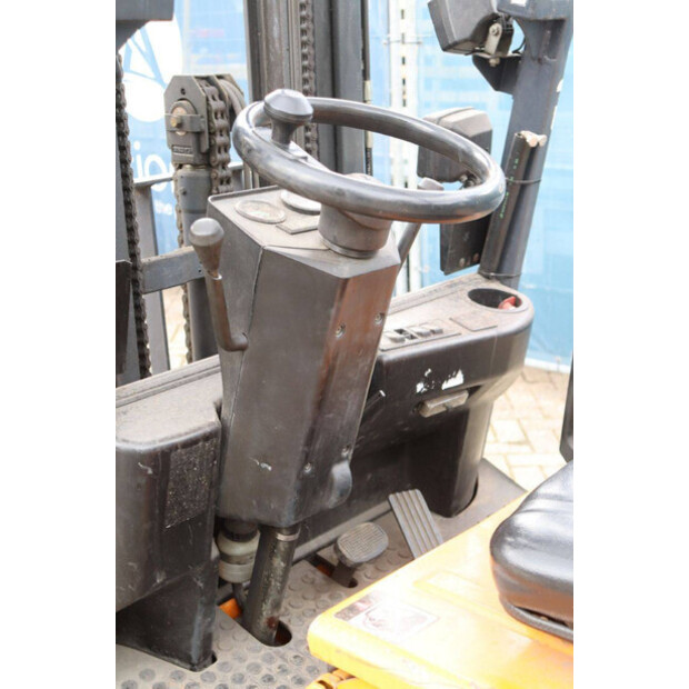 1997 ستيل R50-15-45359024