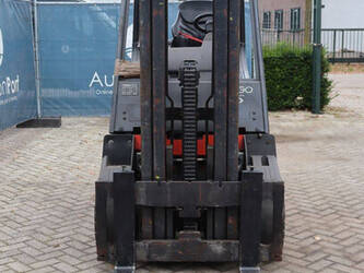 2006-linde-e30-03-1414273-45359046