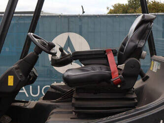 2006-linde-e30-03-1414273-45359061