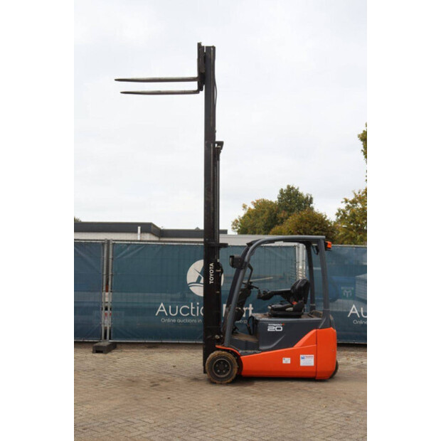 2018 تويوتا 8FBE20T-45359223