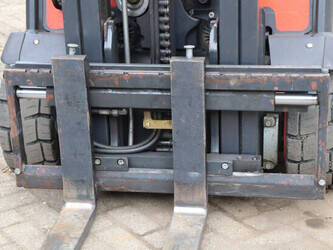 2013-linde-e20phl-01-1414279-45359273