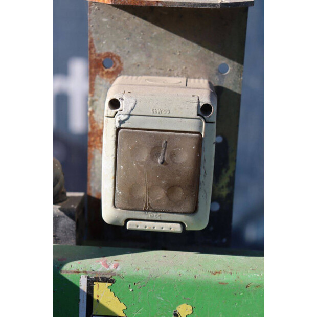 2011 Haulotte COMPACT 8-45359600