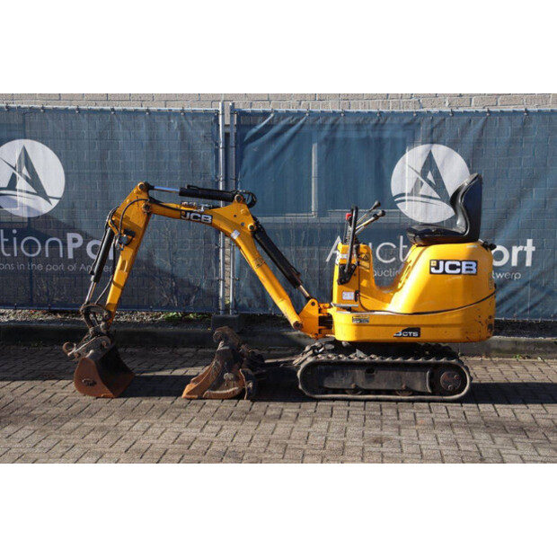 2021 جيه سي بي 8008 CTS-45359608