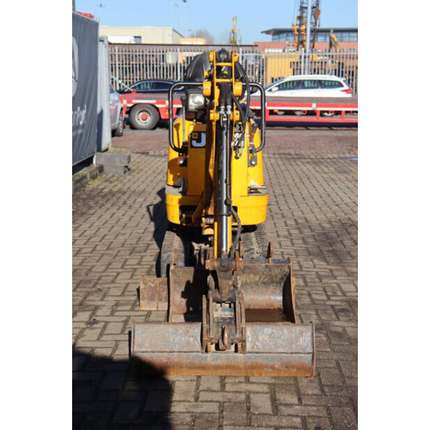 2021 جيه سي بي 8008 CTS-45359614