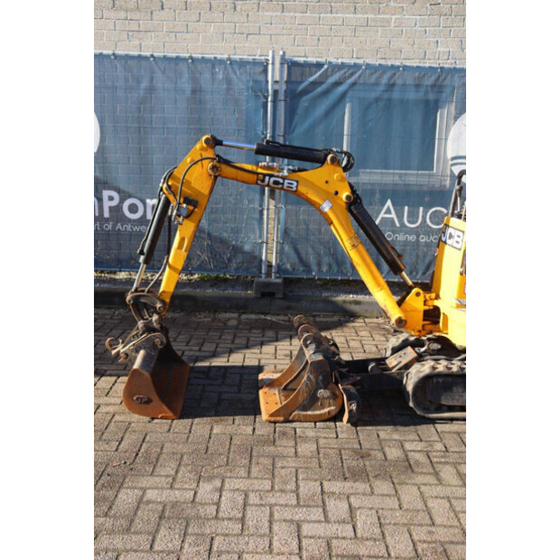 2021 جيه سي بي 8008 CTS-45359616