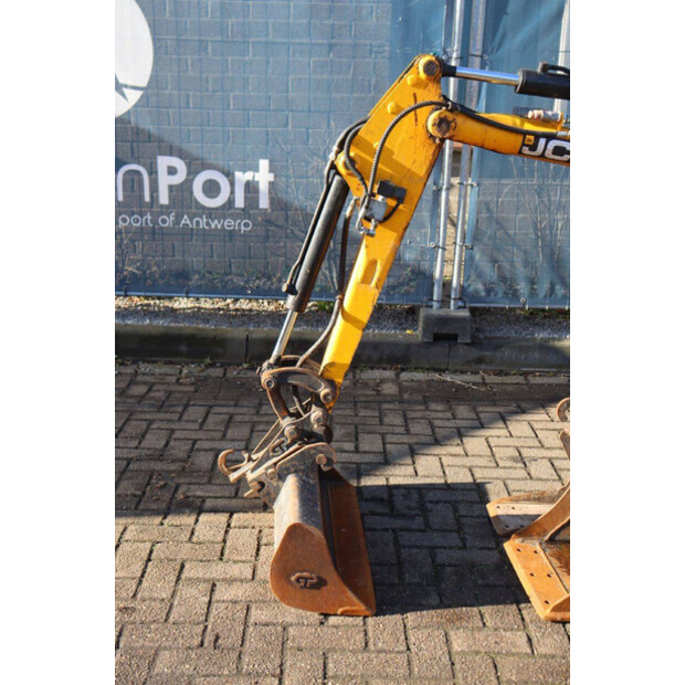 2021 جيه سي بي 8008 CTS-45359617