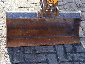 2021-jcb-8008-cts-1414289-45359620