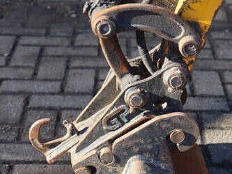 2021-jcb-8008-cts-1414289-45359621