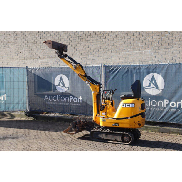 2021 جيه سي بي 8008 CTS-45359640