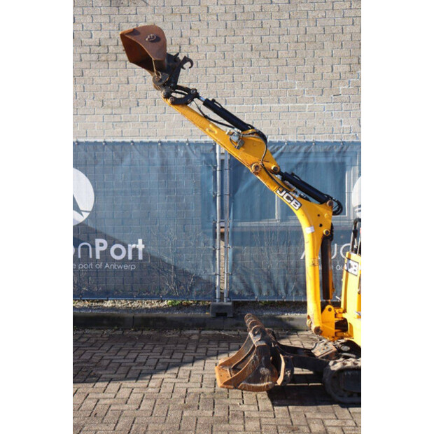 2021 جيه سي بي 8008 CTS-45359641