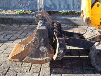 2021-jcb-8008-cts-1414289-45359642