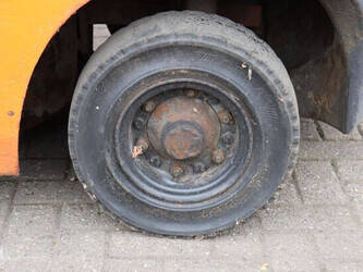 2004-toyota-42-7fgf25-1414290-45359659