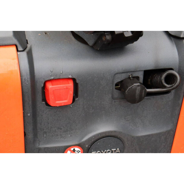 2018 Toyota BT-45359898