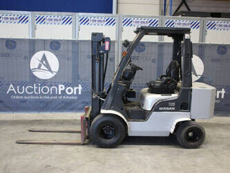 2005-nissan-o1a15-1414302-45360083