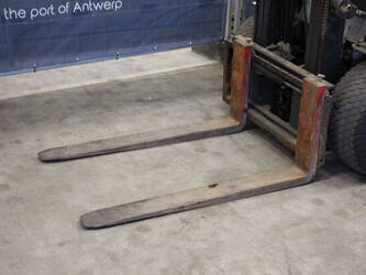 2005-nissan-o1a15-1414302-45360090