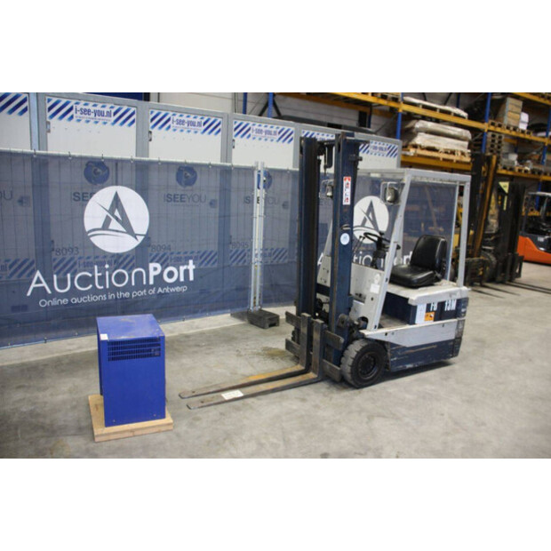 Komatsu FB13M-2-45360121