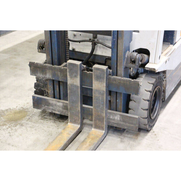 Komatsu FB13M-2-45360123