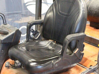 2000-nissan-30-1414307-45360251