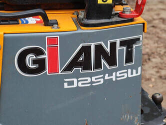 2019-giant-d254sw-1414318-45360551