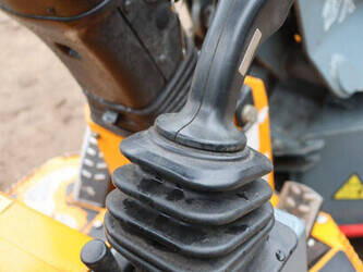 2019-giant-d254sw-1414318-45360562