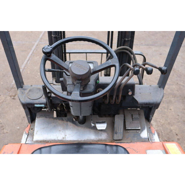 2000 تويوتا 5FBE18-45360591