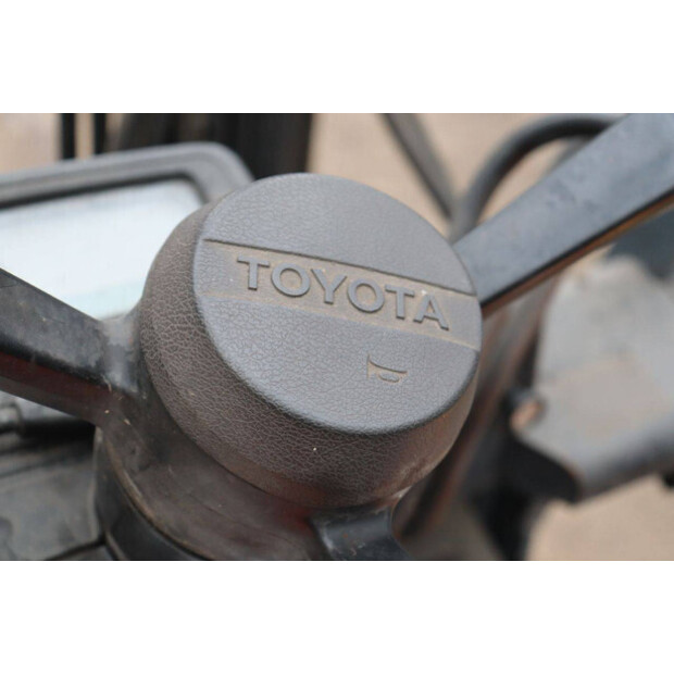 2000 تويوتا 5FBE18-45360599