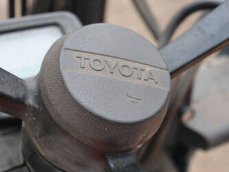 2000-toyota-5fbe18-1414319-45360599
