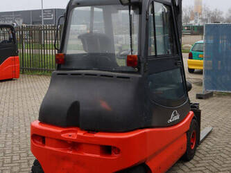 2008-linde-e30-03-1414320-45360612