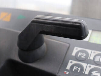 2004-still-r60-45-1414321-45360679