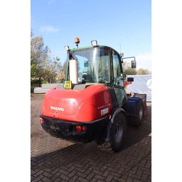 2005 فولفو L25B-P-45360875