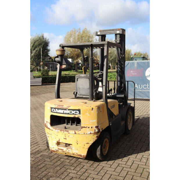 2000 Daewoo D30S-3-45360959