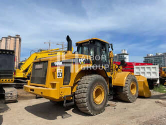 صورة ل شيولات 2024 كاتربيلر 966H