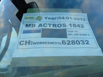 2012-mercedes-benz-actros-1842-1414358-45361719