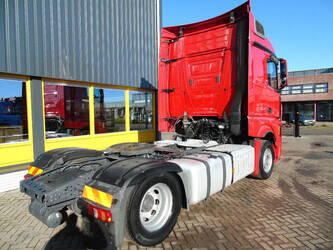 2017-mercedes-benz-actros-1845-1414359-45361728