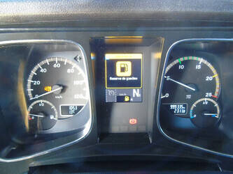 2017-mercedes-benz-actros-1845-1414359-45361736