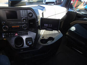 2017-mercedes-benz-actros-1845-1414359-45361748