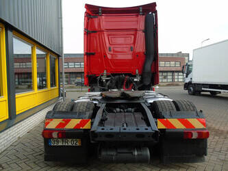 2017-mercedes-benz-actros-1845-1414360-45361758