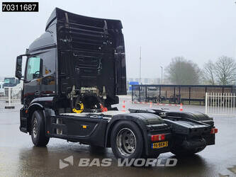 2017-mercedes-benz-actros-1836-1414368-45362142