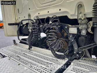 2020-mercedes-benz-actros-1845-1414378-45362497